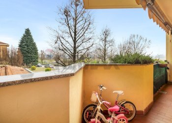 Balcone - Trilocale Via Berlinguer
 
1, Locate di Triulzi - foto 10