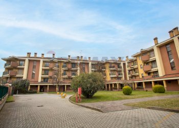 Edificio all\'aperto - Trilocale Via Berlinguer
 
1, Locate di Triulzi - foto 29