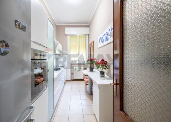 Cucina - Quadrilocale Via Marconi
 
15, Commessaggio - foto 1