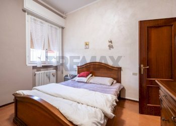 Camera / camera da letto - Quadrilocale Via Marconi
 
15, Commessaggio - foto 14