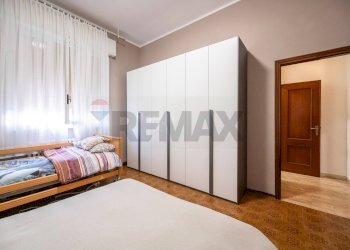 Camera / camera da letto - Quadrilocale Via Marconi
 
15, Commessaggio - foto 19