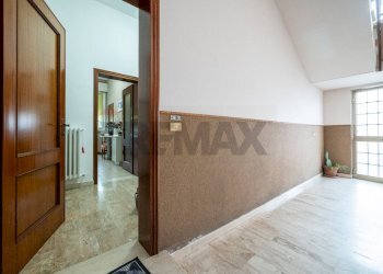 Hall / corridoio - Quadrilocale Via Marconi
 
15, Commessaggio - foto 26