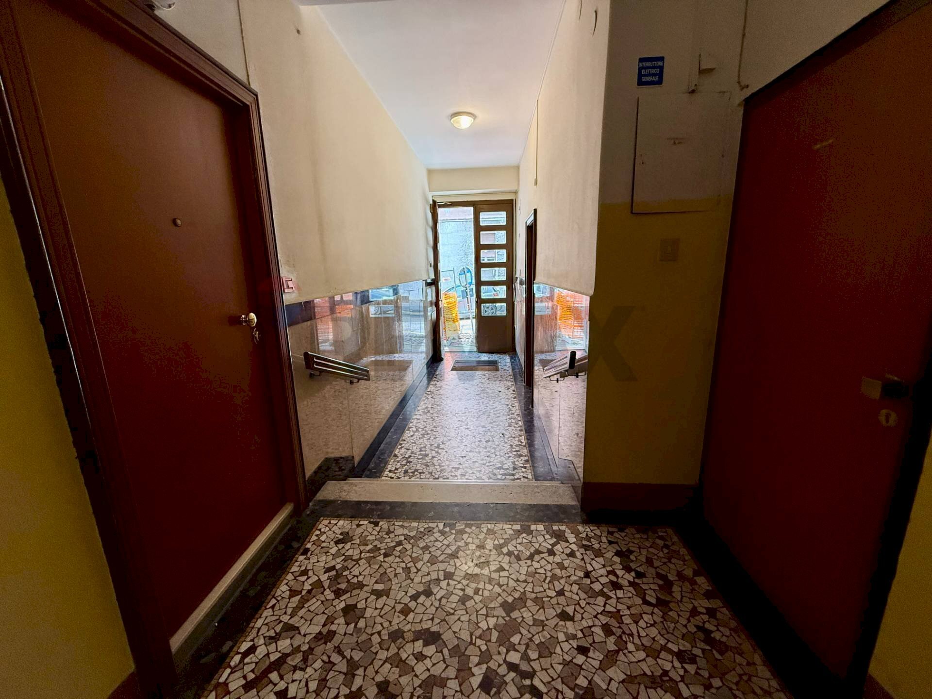 Hall / corridoio - Monolocale Via Dell' Agro
 
4, Trieste - foto 2