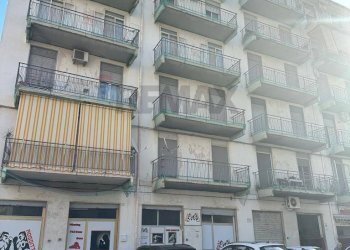 Edificio all\'aperto - Appartamento via paternò
 
11, Siracusa - foto 1