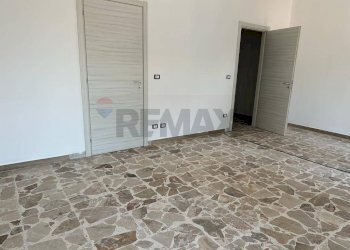 Stanza vuota - Appartamento via paternò
 
11, Siracusa - foto 9