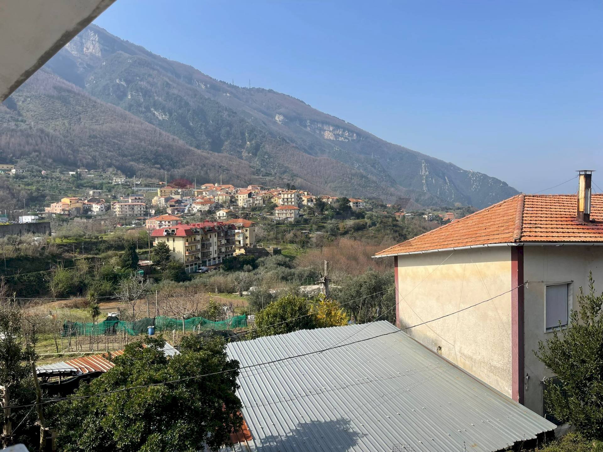 Vista delle montagne - Casa indipendente VIA CASA D'ORIA
 
1, Pimonte - foto 1