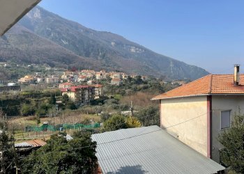 Vista delle montagne - Casa indipendente VIA CASA D'ORIA
 
1, Pimonte - foto 1