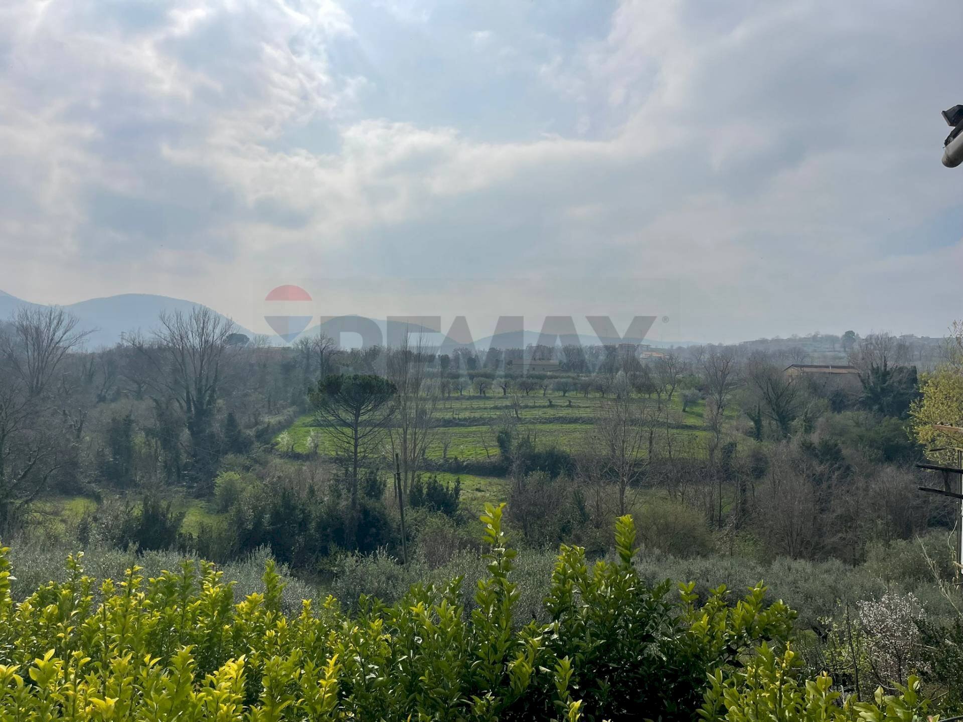 Vista delle montagne - Casa indipendente CONTRADA LAMIA
SNC, Sant'Agata De' Goti - foto 2