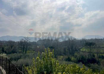 Vista delle montagne - Casa indipendente CONTRADA LAMIA
 
SNC, Sant'Agata De' Goti - foto 1