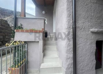 Scale - Casa indipendente CONTRADA LAMIA
 
SNC, Sant'Agata De' Goti - foto 9