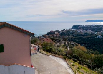 Casa all\'aperto - Villa Via Postetta
 
57a, Celle Ligure - foto 2