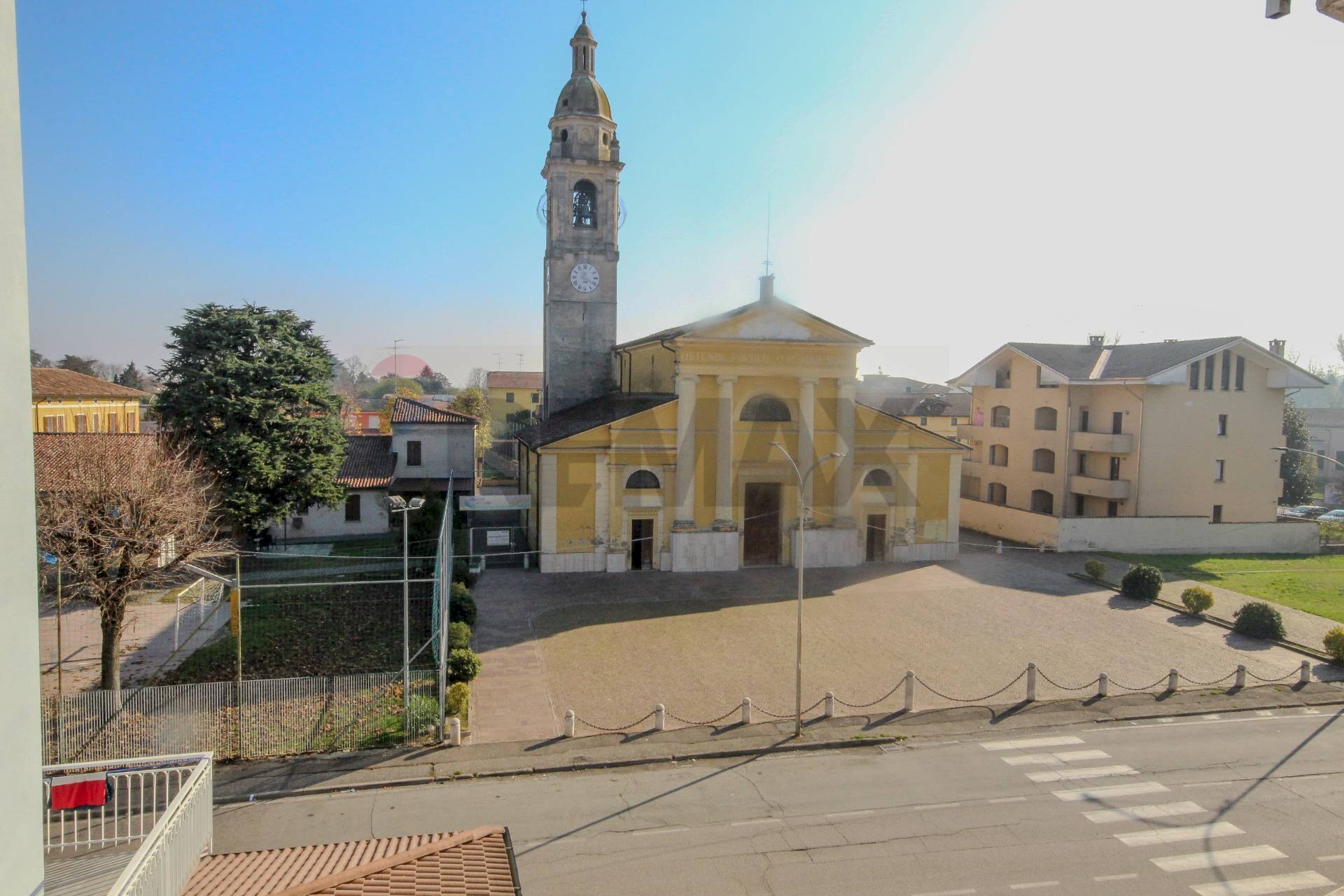 Vista dal terrazzo - Appartamento Piazza Don Primo Mazzolari
 
11, Viadana - foto 2
