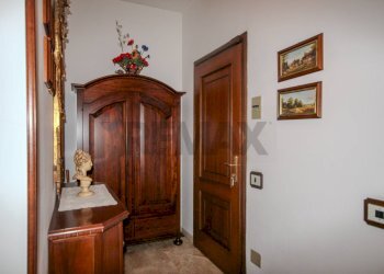 Hall / corridoio - Apartment Piazza Don Primo Mazzolari
 
11, Viadana - photo 14