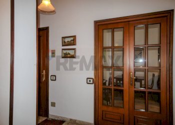 Hall / corridoio - Apartment Piazza Don Primo Mazzolari
 
11, Viadana - photo 42