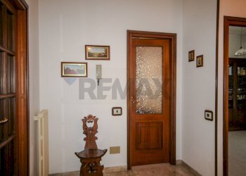 Hall / corridoio - Apartment Piazza Don Primo Mazzolari
 
11, Viadana - photo 45