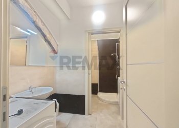 Bagno - Two-room apartment via buccio da Ranallo, L'Aquila - photo 10