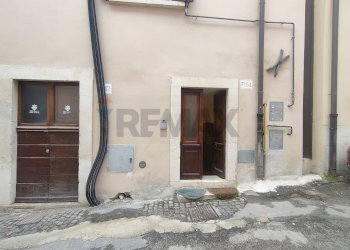 Edificio all\'aperto - Two-room apartment via buccio da Ranallo, L'Aquila - photo 13