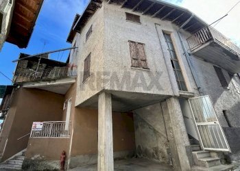 Edificio all\'aperto - Casa indipendente Artogne - foto 1