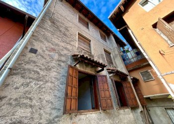 Edificio all\'aperto - Casa indipendente Artogne - foto 8