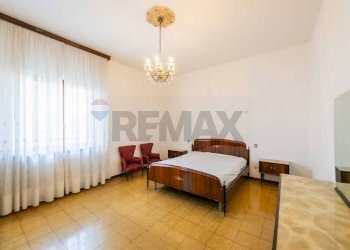 Camera / camera da letto - Villa VIA SAN ROCCO
 
5, Levate - photo 7