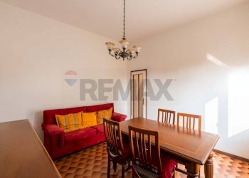 Sala da pranzo - Villa VIA SAN ROCCO
 
5, Levate - photo 11