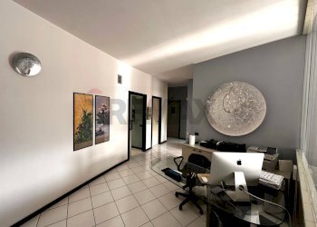 Soggiorno - Office San Bernardino
 
72/74, Bergamo - photo 1