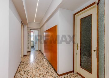 Hall / corridoio - Trilocale Via Noli
 
10, Bergamo - foto 9