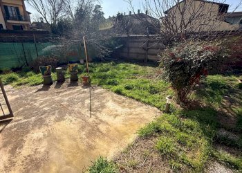 Giardino - Casa indipendente via Principale
 
24, Borgarello - foto 6