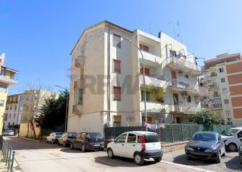 Edificio all\'aperto - Trilocale Viale Degli Aviatori
 
14, Foggia - foto 3