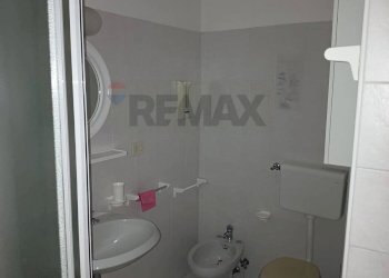 Bagno - Two-room apartment Via Matteotti
 
18, Salsomaggiore Terme - photo 12
