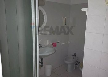 Bagno - Two-room apartment Via Matteotti
 
18, Salsomaggiore Terme - photo 13