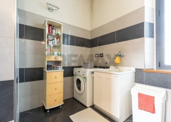 Lavanderia - Casa indipendente Via Silvani
 
49, Vernasca - foto 15