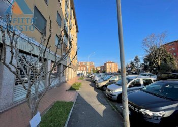 Foto 6 - Negozio Via BRADAC
 
2, Chivasso - foto 5