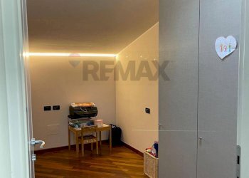 Hall / corridoio - Three-room apartment Via Bologna
 
20, Seregno - photo 3