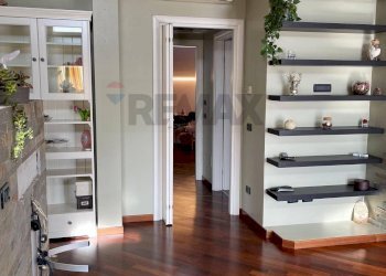 Hall / corridoio - Three-room apartment Via Bologna
 
20, Seregno - photo 9