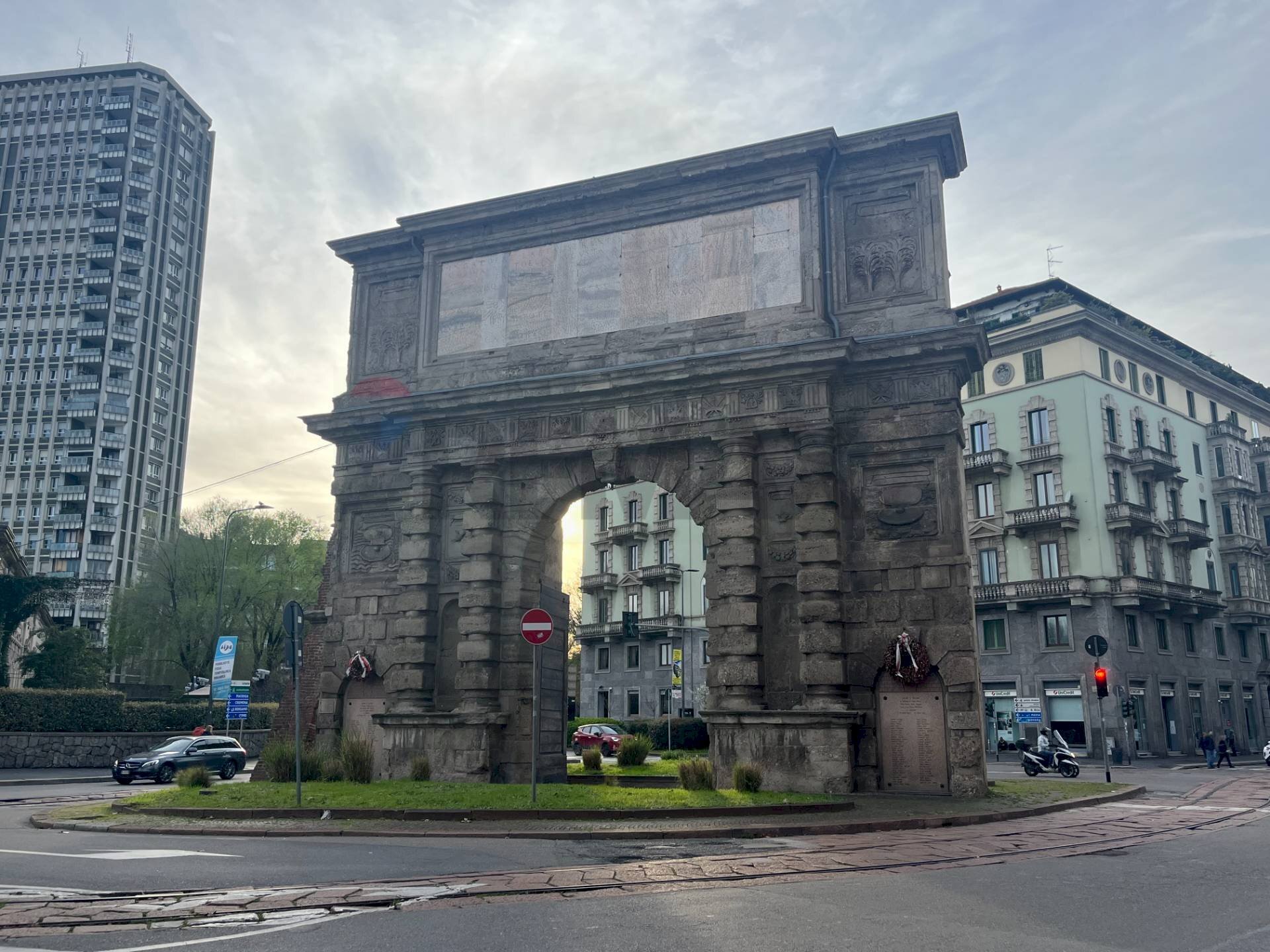 Edificio all\'aperto - Commercial Activity Milano - photo 1