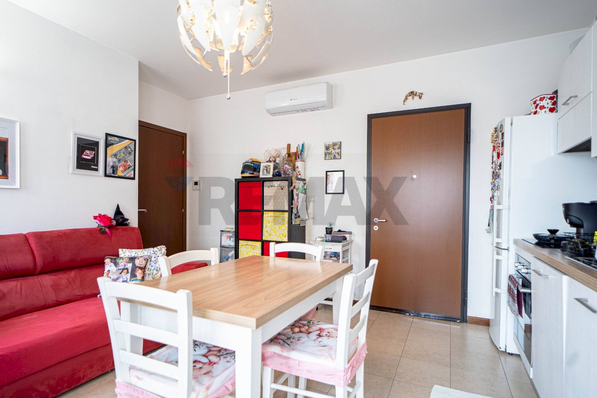 Sala da pranzo - Bilocale largo 12 dicembre 1969
 
19, Parma - foto 2