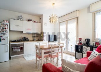 Cucina - Bilocale largo 12 dicembre 1969
 
19, Parma - foto 1