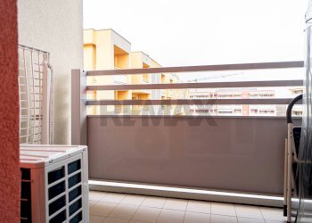 Balcone - Bilocale largo 12 dicembre 1969
 
19, Parma - foto 8