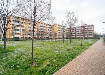 Edificio all\'aperto - Bilocale largo 12 dicembre 1969
 
19, Parma - foto 12