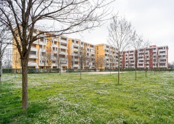 Edificio all\'aperto - Bilocale largo 12 dicembre 1969
 
19, Parma - foto 13