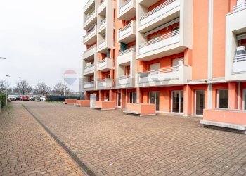 Edificio all\'aperto - Bilocale largo 12 dicembre 1969
 
19, Parma - foto 14