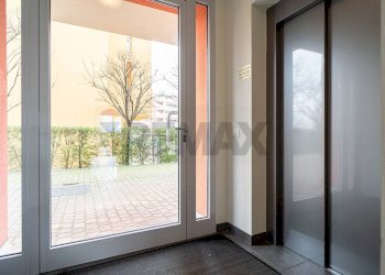 Stanza vuota - Bilocale largo 12 dicembre 1969
 
19, Parma - foto 17