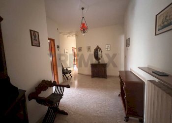 Hall / corridoio - Appartamento via Campo sportivo
 
12, Ponte - foto 11