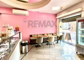 Sala da pranzo - Attività Commerciale Strada Giuseppe Garibaldi
 
29/B, Parma - foto 5