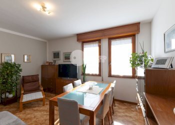 Foto 2 - Trilocale VIA MICHELANGELO
 
30, Leno - foto 2