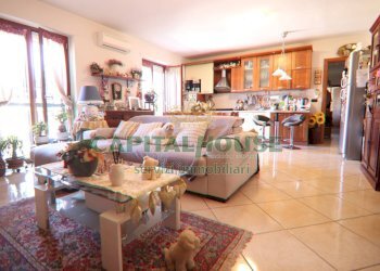 Foto 2 - Trilocale Via Patturelli, San Nicola la Strada - foto 2