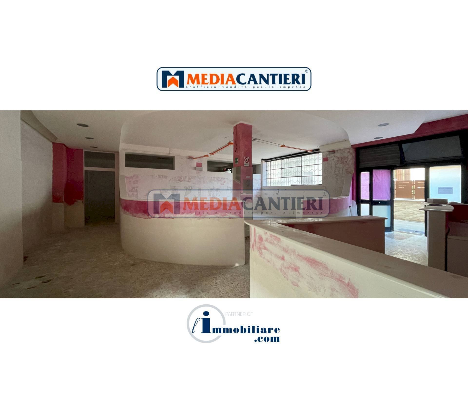 Foto 1 - Locale Commerciale VIA BOCCA DI VALLE
 
11, Pescara - foto 1