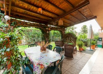 Terrazza - Casa semi indipendente via Oricola
 
6C, Guidonia Montecelio - foto 5