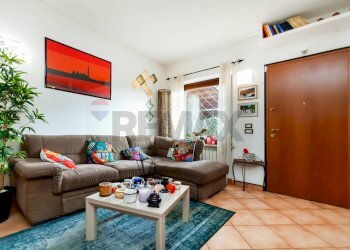 Soggiorno - Casa semi indipendente via Oricola
 
6C, Guidonia Montecelio - foto 12